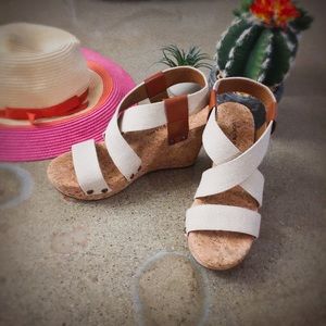 NWOT Lucky Brand cross strap wedge sandal